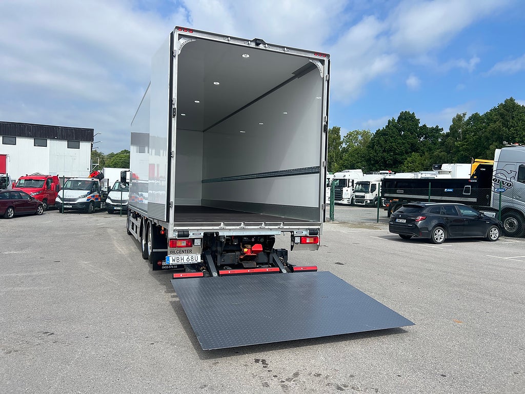 Volvo FM13 410 6x2 Skåpbil, *17 400 Mil*, Euro 6