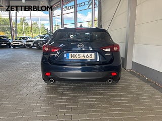 Halvkombi Mazda 3 4 av 15