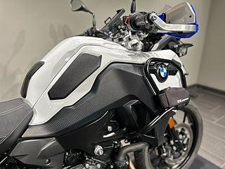 BMW F800GS / Serviceavtal / Toppbox / Chassi-sänkt / Barkbusters