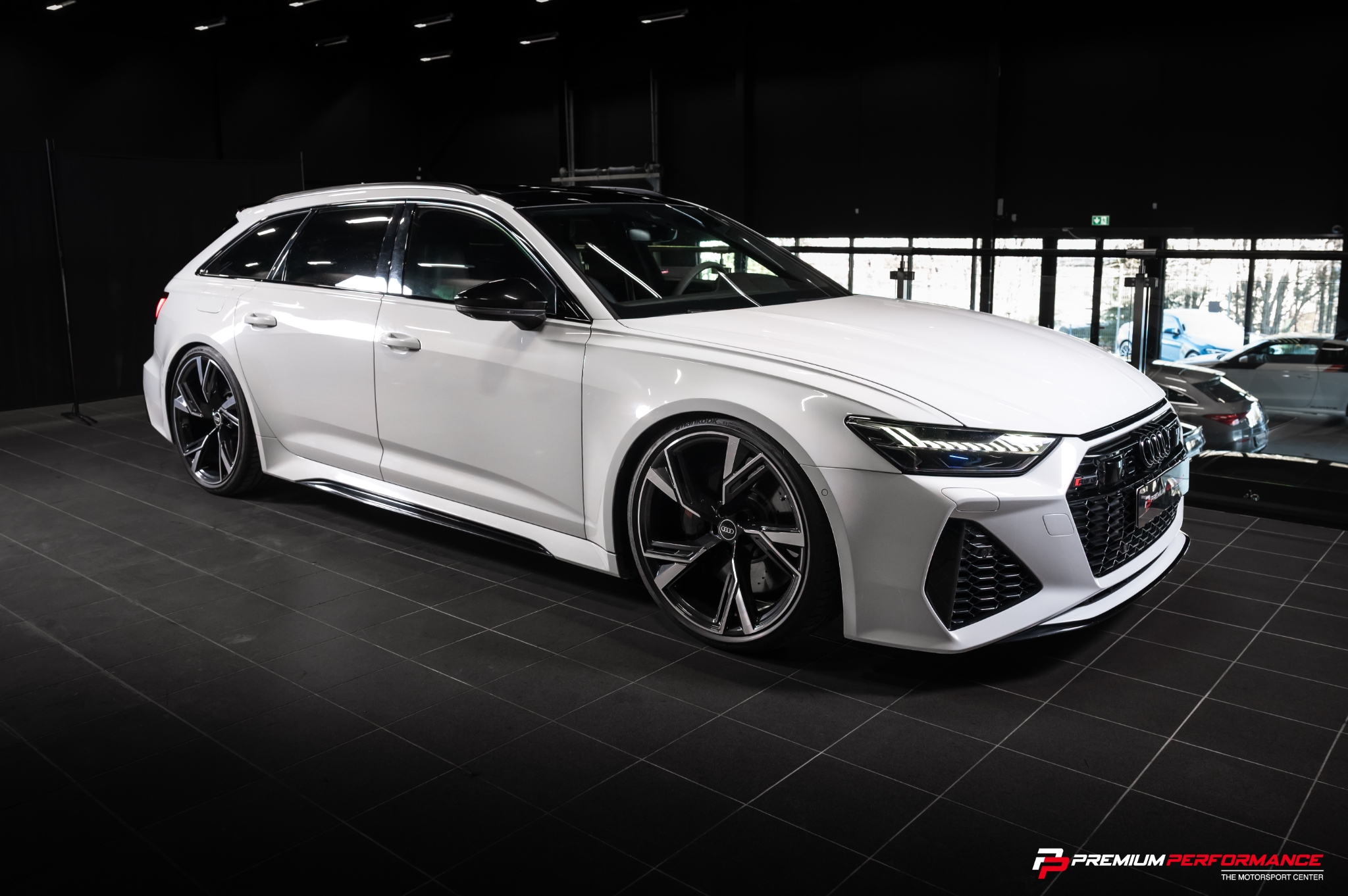 Audi RS6 Avant 4.0 V8 TFSI 600hk Quattro 2022, bild 2/10