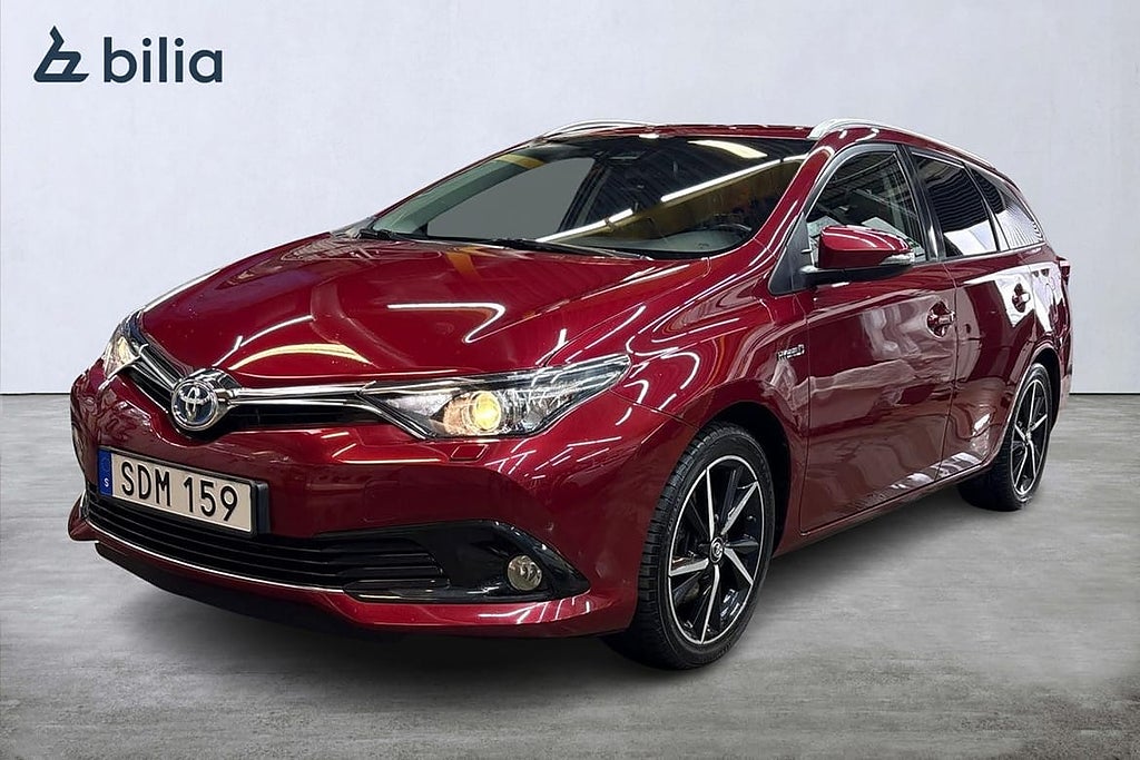 Toyota Auris 1,8 HYBRID TS INTENSE EDITION Värmare