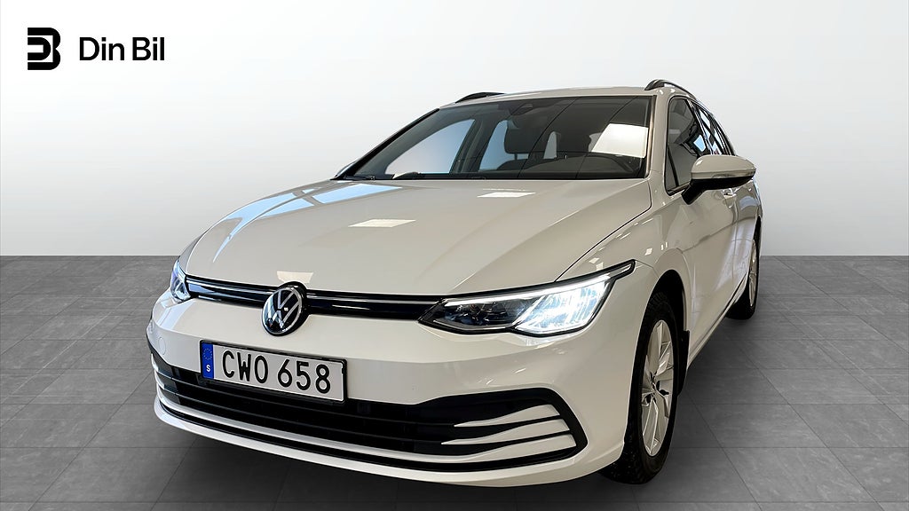 Volkswagen Golf Sportscombi 130hk Mildhybrid V-hjul / Värmare