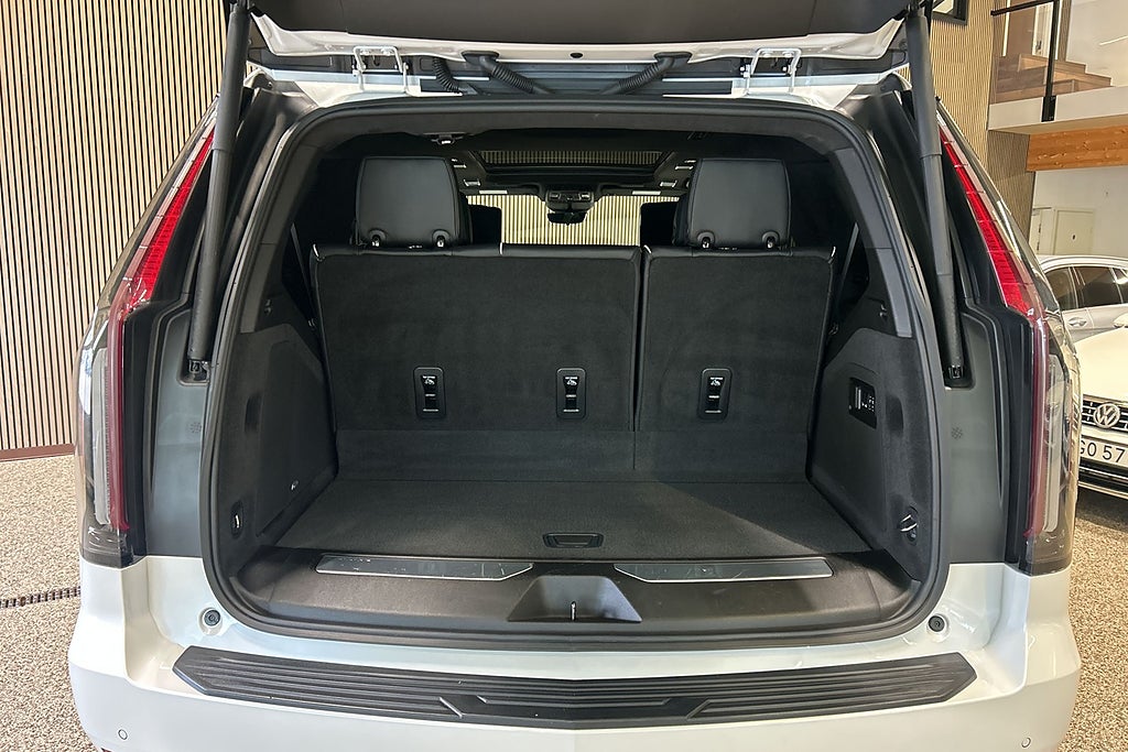 Cadillac Escalade 600 4WD 6.2 V8  4WD Sport Platinum