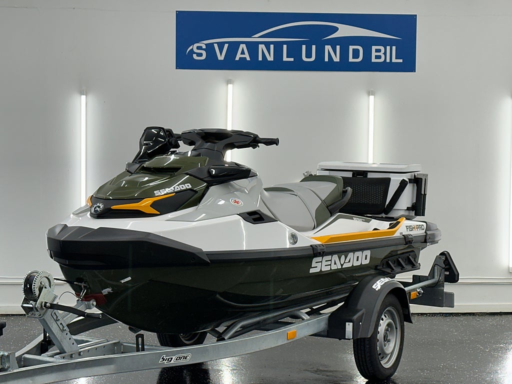 Sea-Doo FishPro  155 White/Night Green 2019/ 65,7h