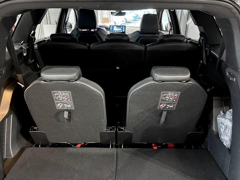 Bild på Peugeot 5008 GT 1.2 PT 130hk Aut B-KAMERA CARPLAY 7-SITS