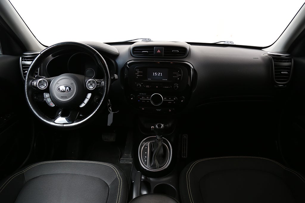 Kia Soul 1,6 CRDi 136hk GLS Aut Kamera Motorv Dragkrok 2016