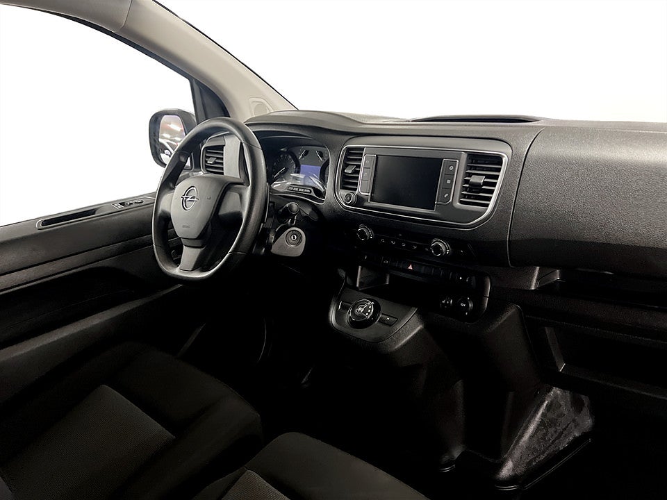 Bild på Opel Vivaro Business 2.0 BHDi 145hk Aut L3 B-KAMERA WEBASTO