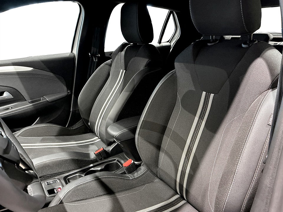 Bild på Opel Corsa GS 1.2 PT 100hk Aut B-KAMERA CARPLAY