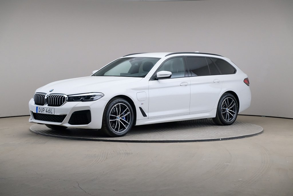 BMW 530e Series 5 Xdrive Touring M-sport Connected Drag