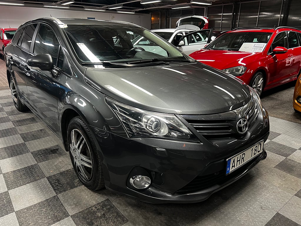 Toyota Avensis Kombi 1.8 Valvematic Multidrive S Business AUTOMAT