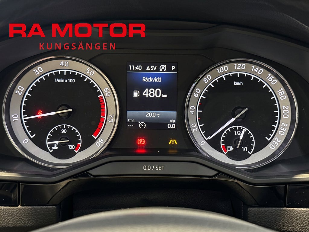 Skoda Superb 1.8 TSI 180hk L&K | Drag | Värmare | Navi | Kamera |