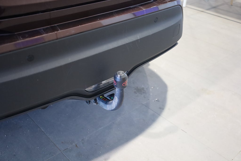 Toyota C-HR Hybrid CVT X-Edition Drag M-Värme JBL Kamera Navi 2022