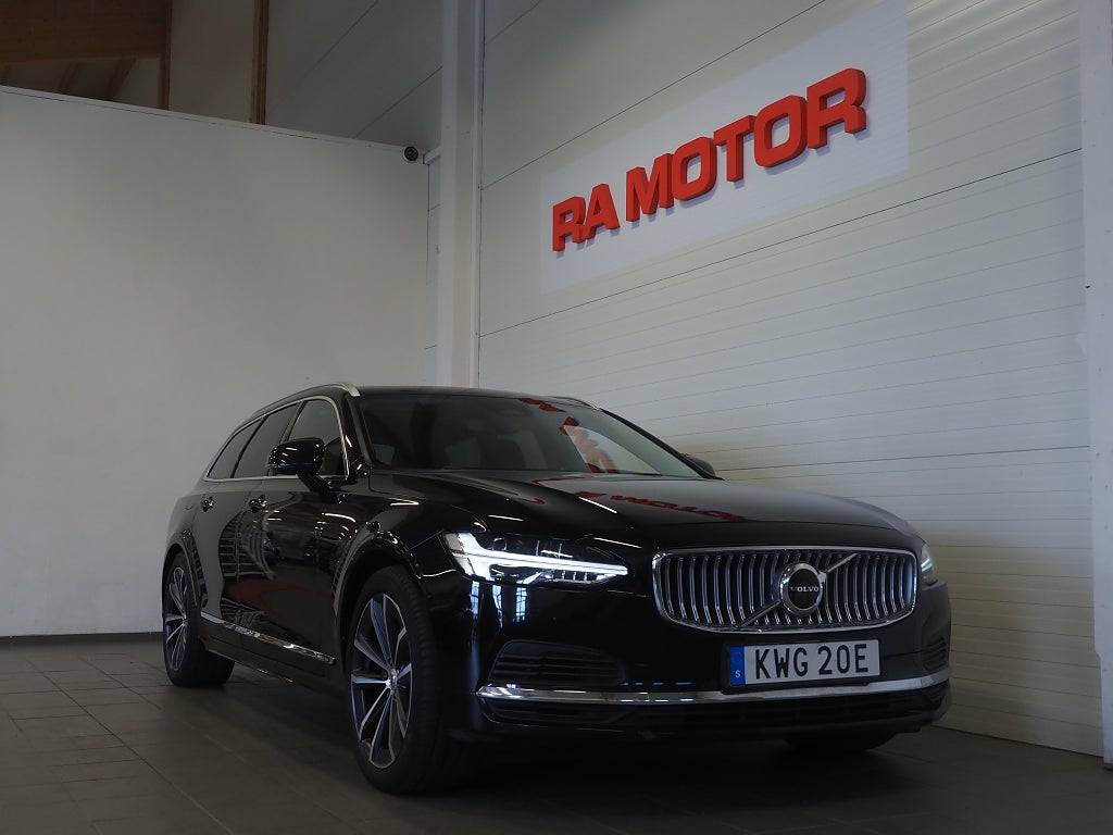 Volvo V90 Recharge T6 AWD Inscription Skinn Drag Pano Orrefors 2022