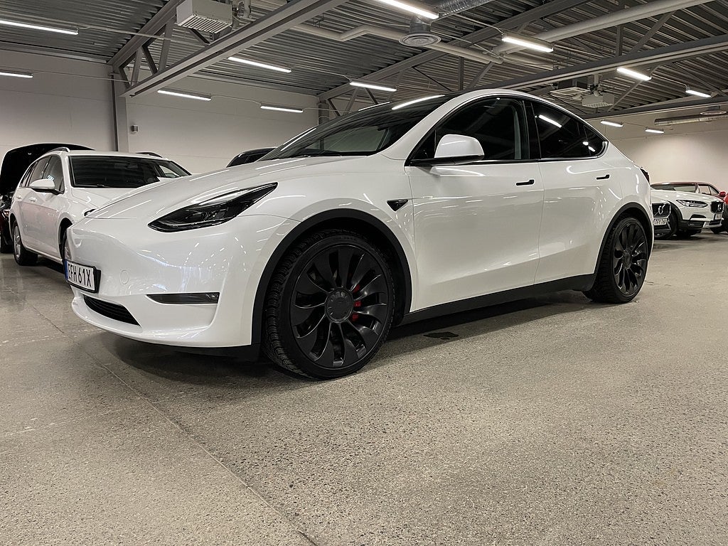 Tesla Model Y Performance