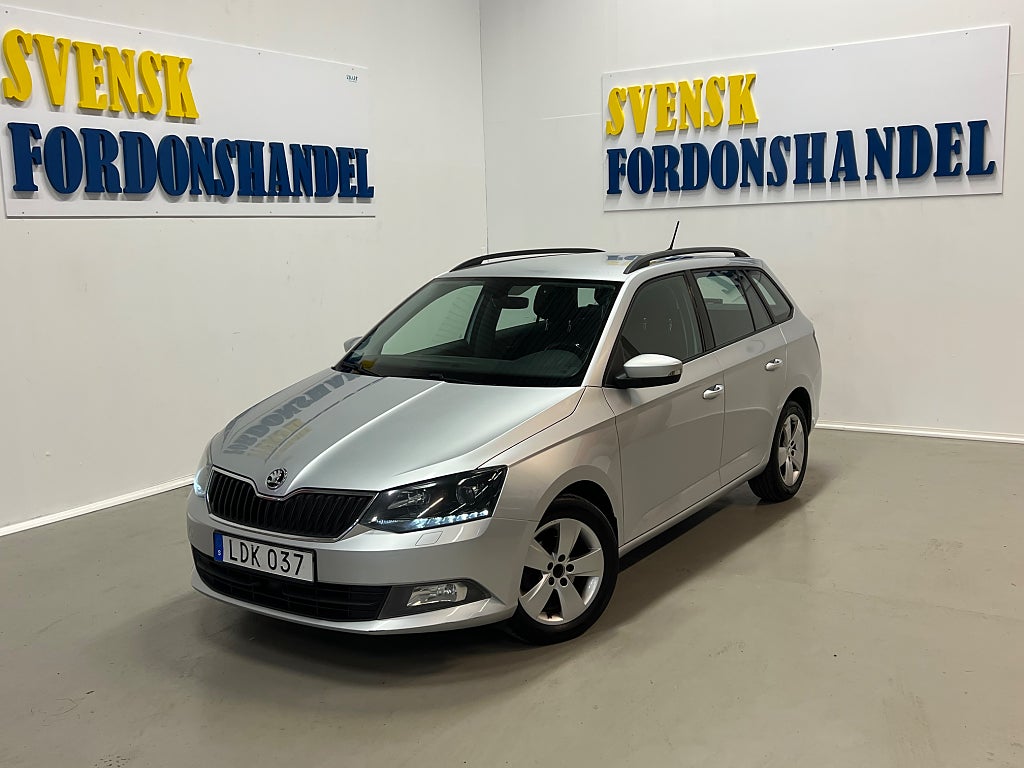 Skoda Fabia Kombi 1.2 TSI Style Dragkrok Keyless (Årsskatt = 360KR)
