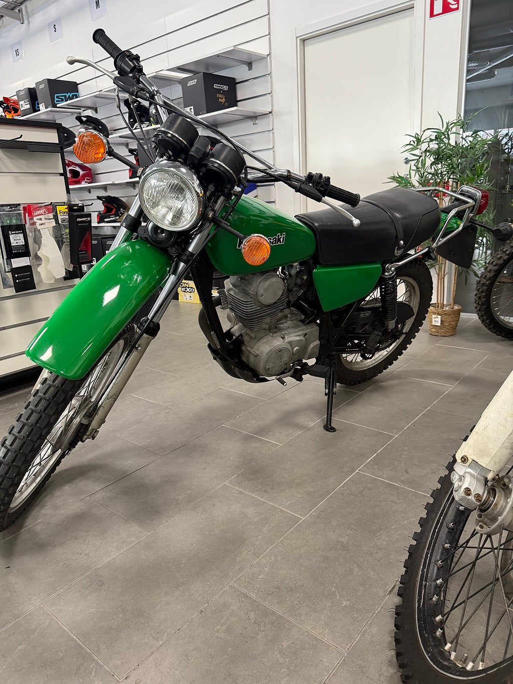 Kawasaki KL250 