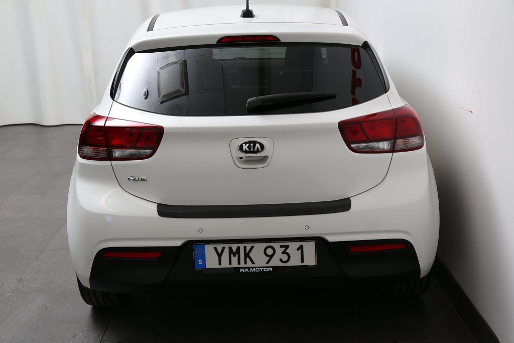 Kia Rio 1,2 84hk Launch Edition CarPlay P-sensorer 2017
