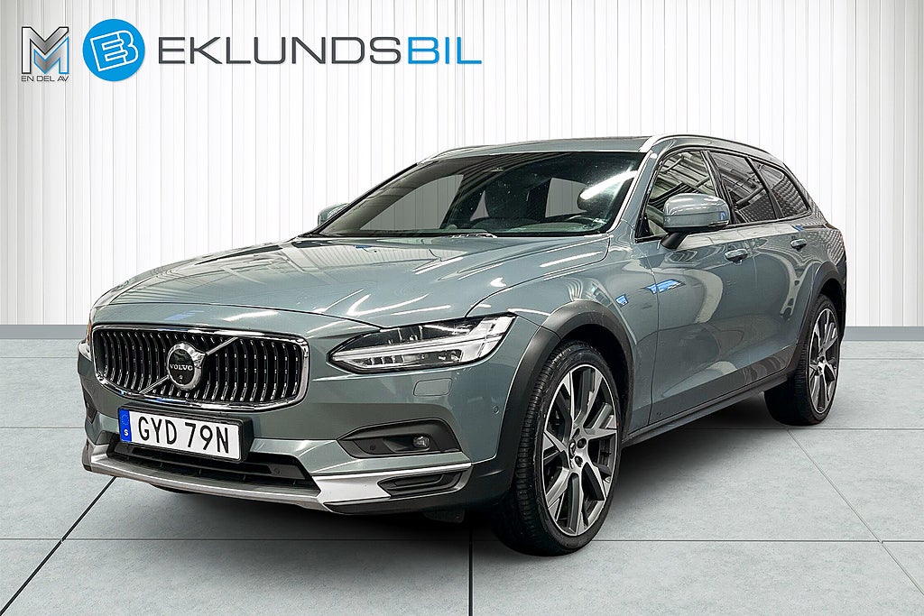 Volvo V90 Cross Country B4 AWD 197hk Geartronic B&W Panorama Luftfjädring Drag