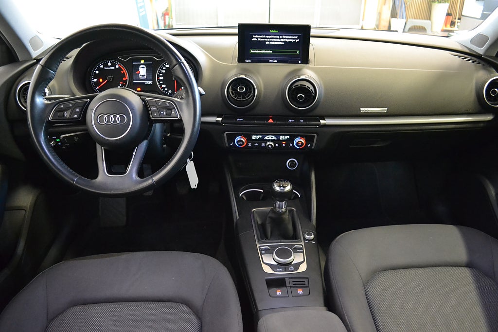 Audi A3 Sportback 1.5 TFSI COD 150hk Proline | PDC | 2018