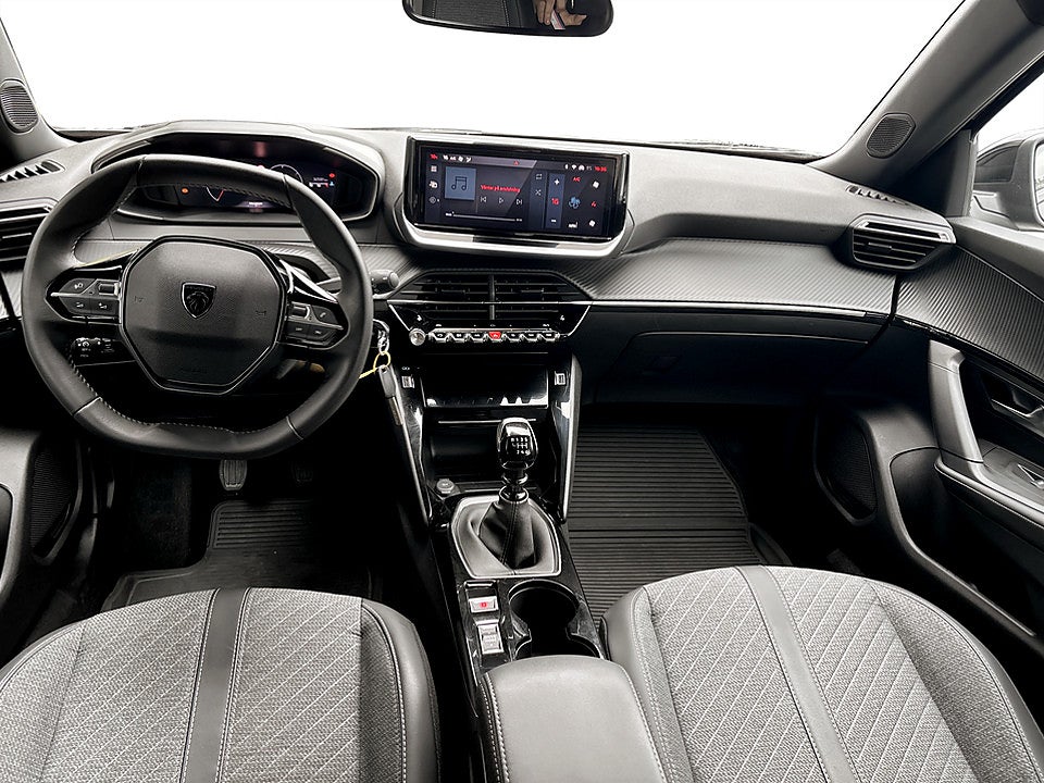 Bild på Peugeot 2008 Allure 1.2 PT 130hk B-KAMERA CARPLAY