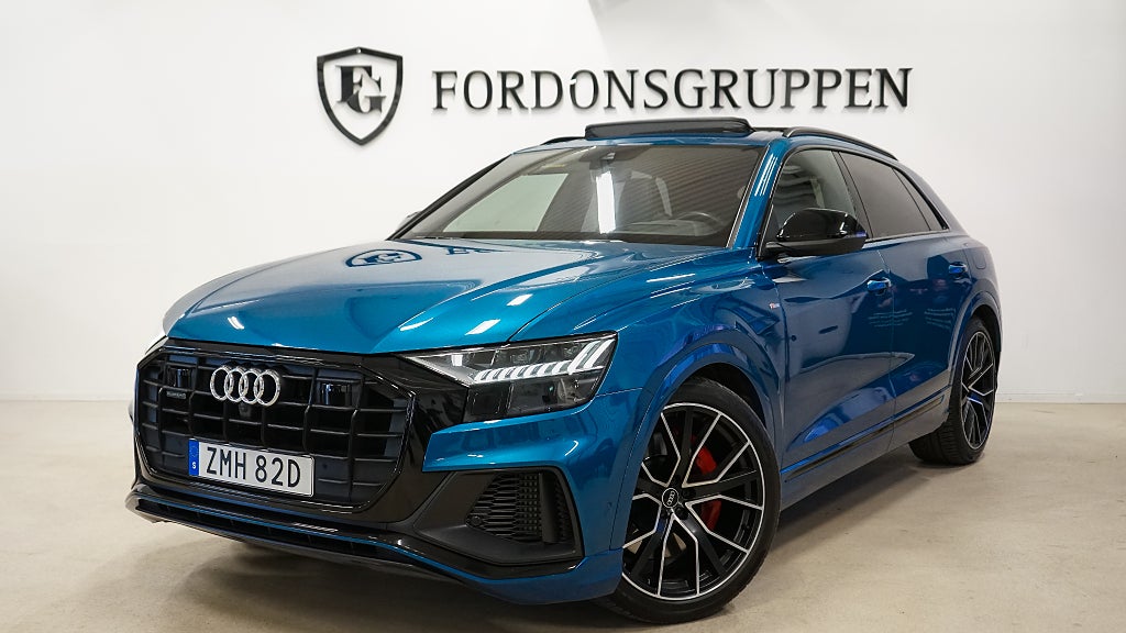 Audi Q8 60 TFSI e Quattro / Audi Exclusive / SE SPEC