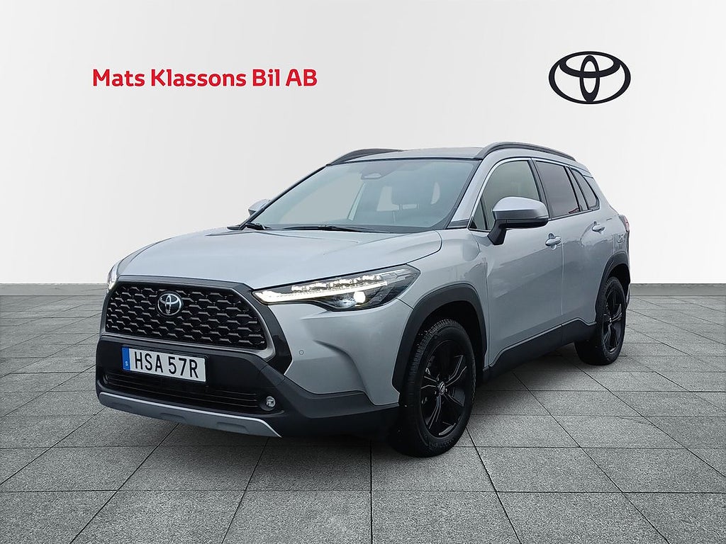 Toyota Corolla Cross Hybrid AWD-i Executive, Skinn, Panorama, JBL, Vinterh...