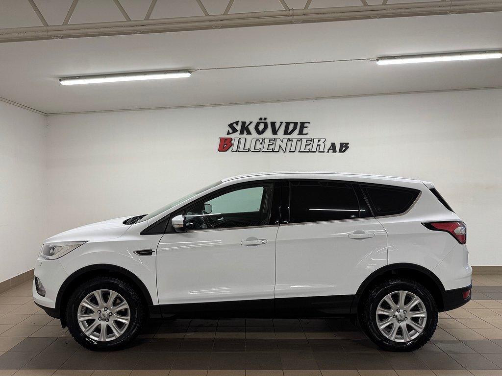 Ford Kuga 1.5 TDCi Titanium/Värmare/Nyservad/KeylessGO/Apple CarPlay