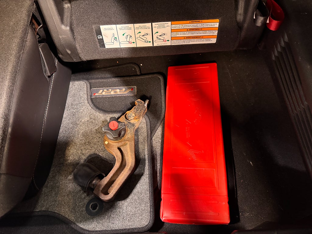 Ford Explorer 2013 - miniatyr 7