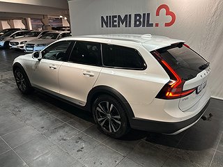 Volvo V90 Cross Country B4 AWD Aut Momentum Kamera/H&K/MoK