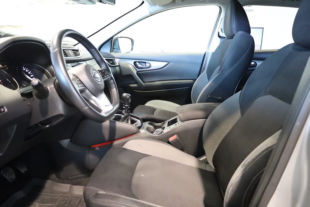 Nissan Qashqai 1.6 dCi N-Connecta 130HK Navi 360° Drag Keyless Blåtand 2017