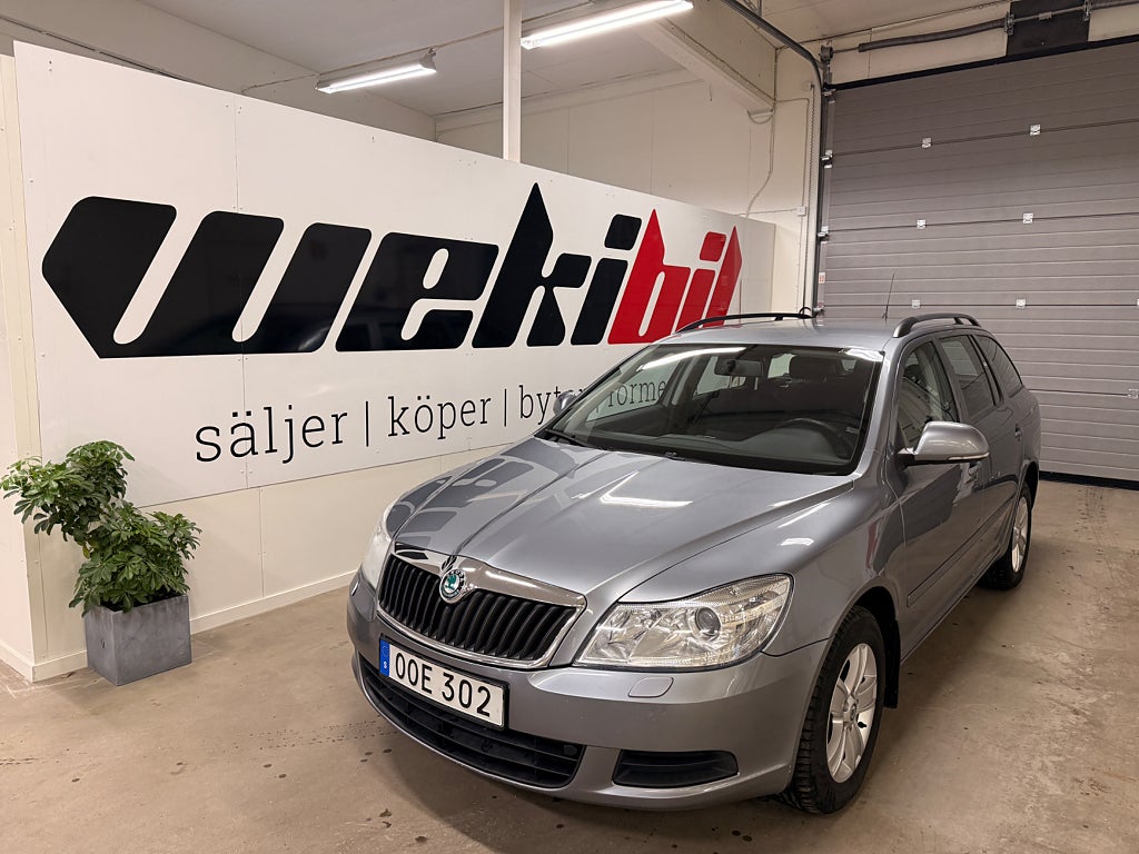 Skoda Octavia Kombi 2.0 TDI 4Motion Ambiente, Drag, Värmare 
