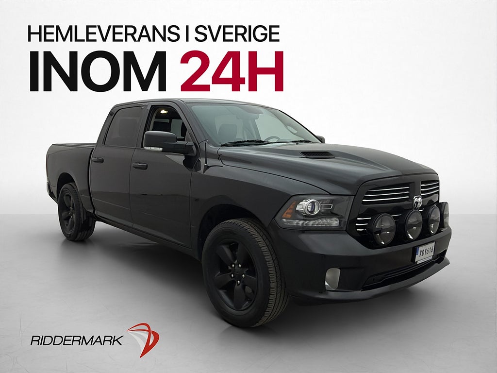 Dodge RAM 1500 Sport Black Style 5.7 4x4 Drag Skinn Taklucka