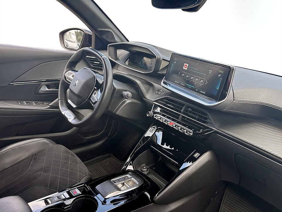 Bild på Peugeot E-208 GT Pack 50kWh 136hk Aut B-KAMERA CARPLAY