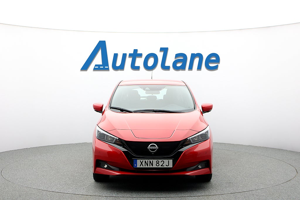 Nissan Leaf 360°, Låg skatt, Rattvärme, Adaptiv, Carplay 150hk