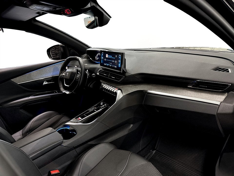 Bild på Peugeot 3008 GT Black Pack 1.2 PT 130hk Aut - B-KAMERA, CARPLAY