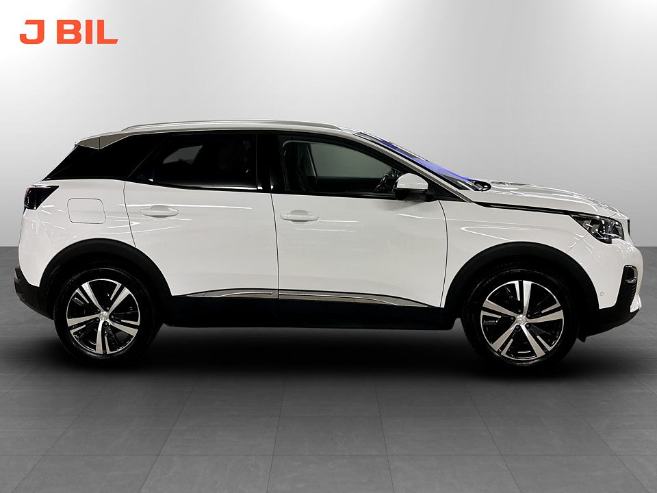 Bild på Peugeot 3008 Allure 1.2 PT PDC-SENSORER CARPLAY 130hk
