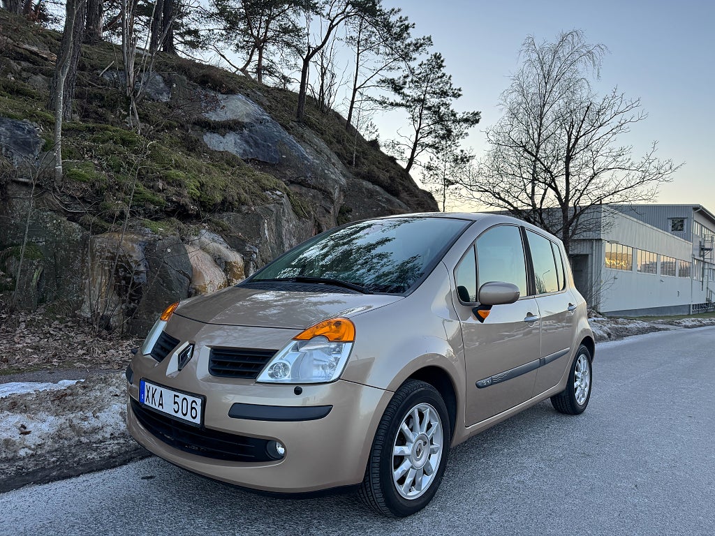 Renault Modus 1.6  0%Ränta