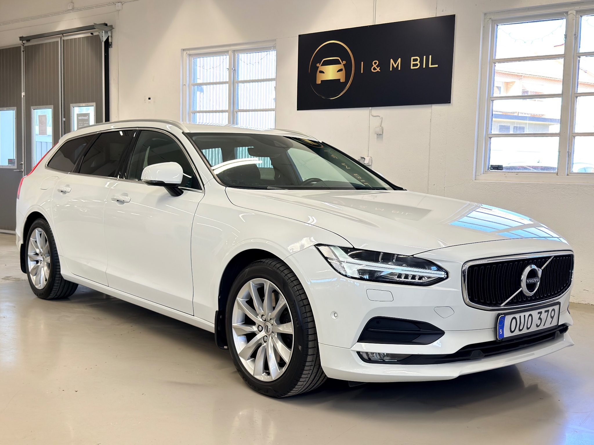Volvo V90 2017, bild 2/44