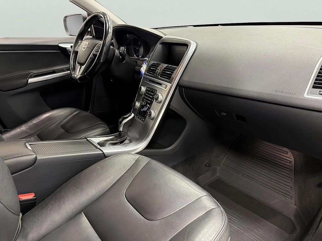 Volvo XC60 D4 Geartronic Classic Summum Drag Värmare Navi V-hjul - miniatyr 14