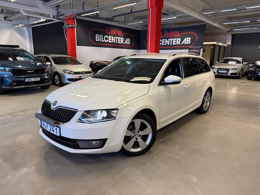 Skoda Octavia Kombi 2.0 TDI Aut 2 ägare Drag PDC Kamrem bytt SoV