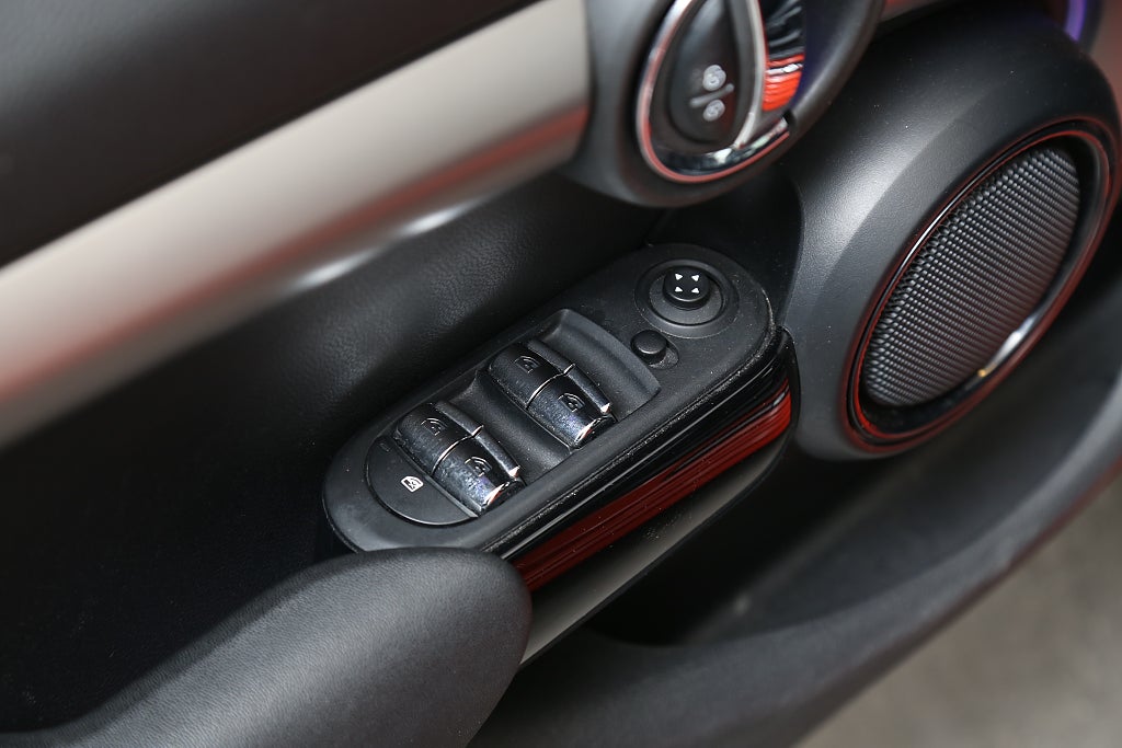 MINI Cooper S John Cooper Works 192hk Aut Pano Navi PDC 2021