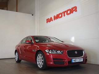 Sedan Jaguar XE 3 av 20