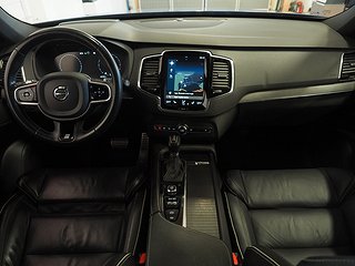 SUV Volvo XC90 7 av 18