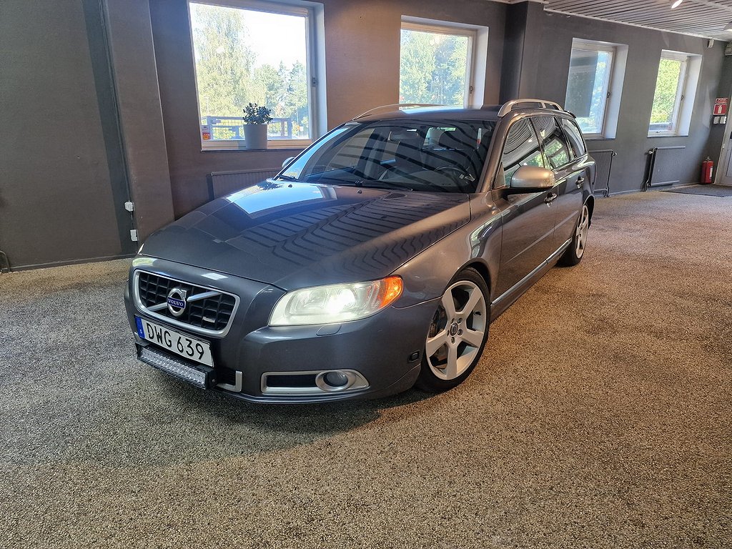 Volvo V70 2.5T Geartronic R-Design Dragkrok motorvärmare 