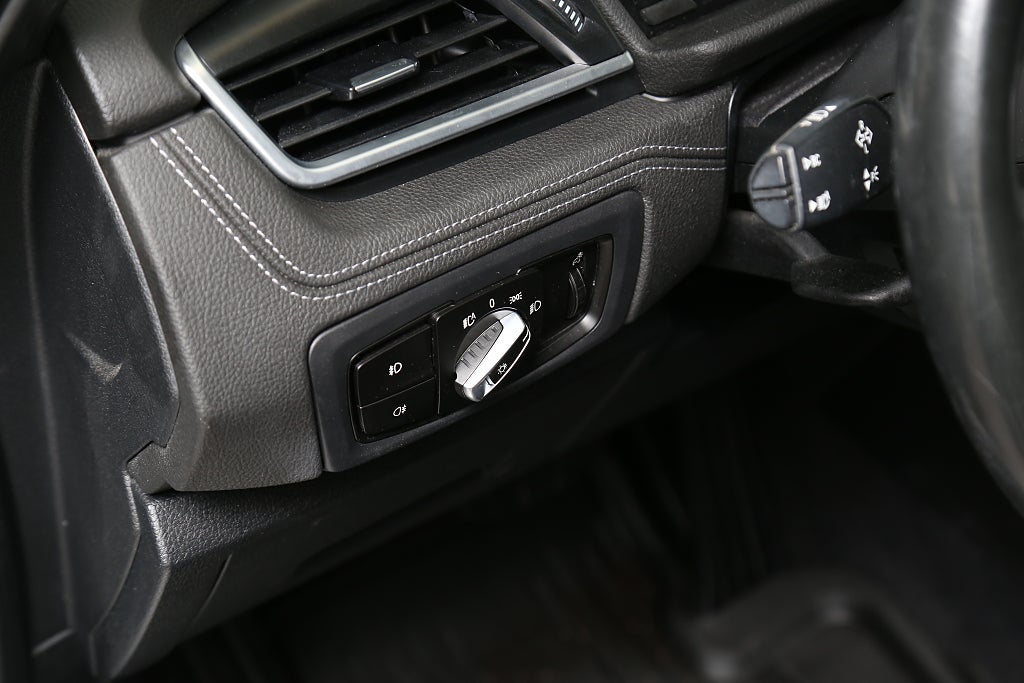 BMW 225xe Active Tourer Sport line 224hk Aut AWD HuD Navi Pano 2017