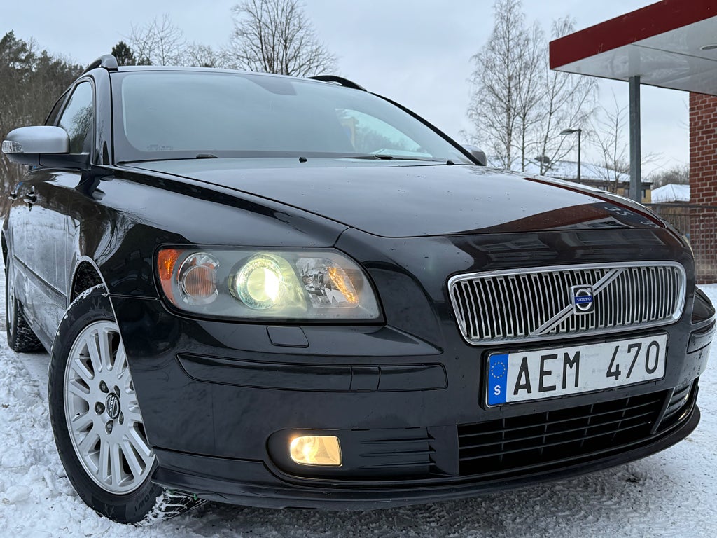 Volvo V50 2.0 D 136HK Drag Värm Bi-Xenon Besiktigad 