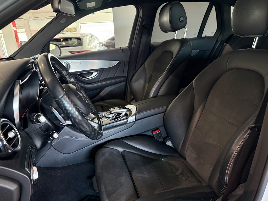 Mercedes-Benz GLC 220 d 4MATIC AMG Värmare Glastak Burmester - bild 16