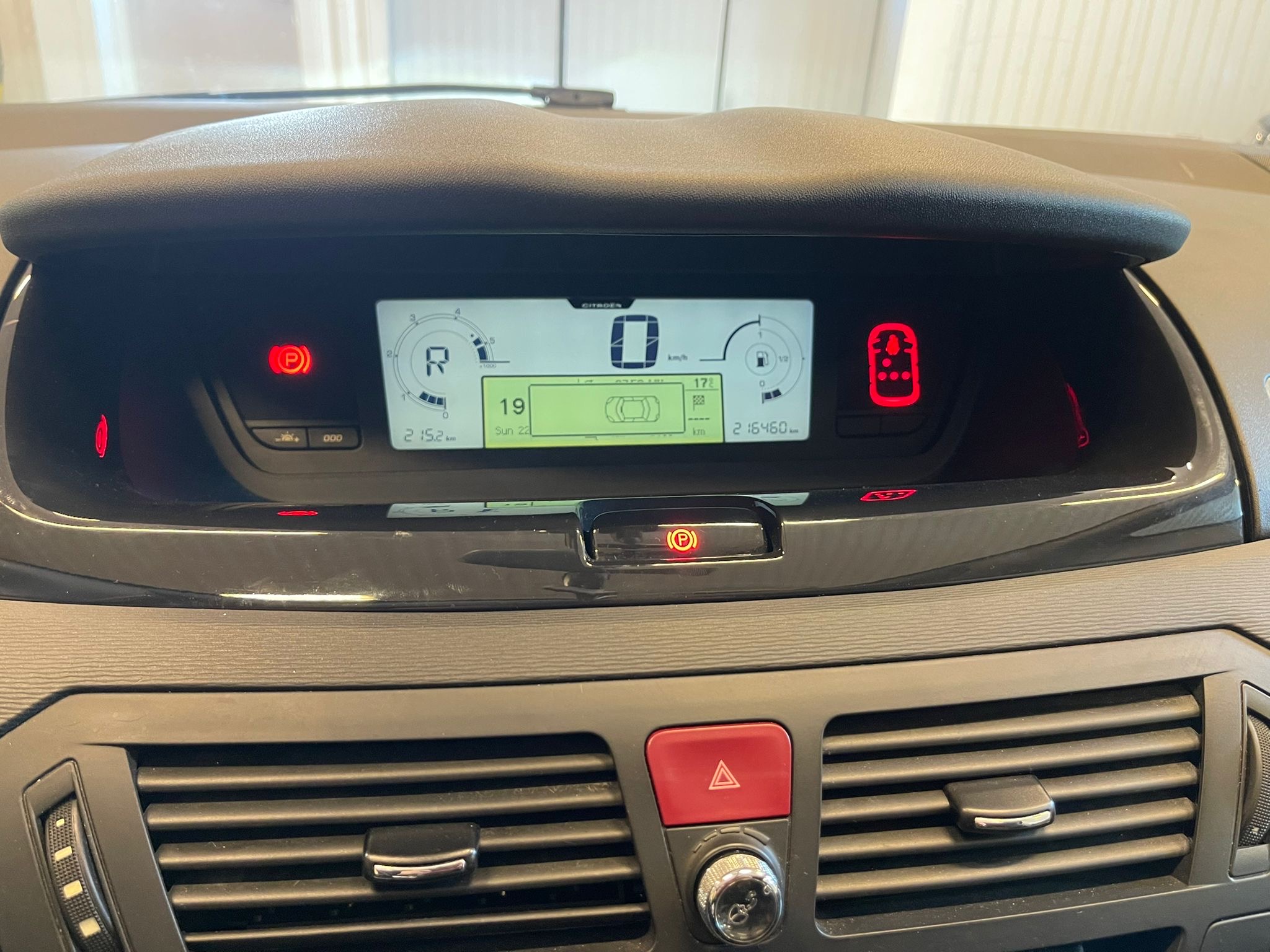 Citroen Grand C4 Picasso 2010, bild 7/41