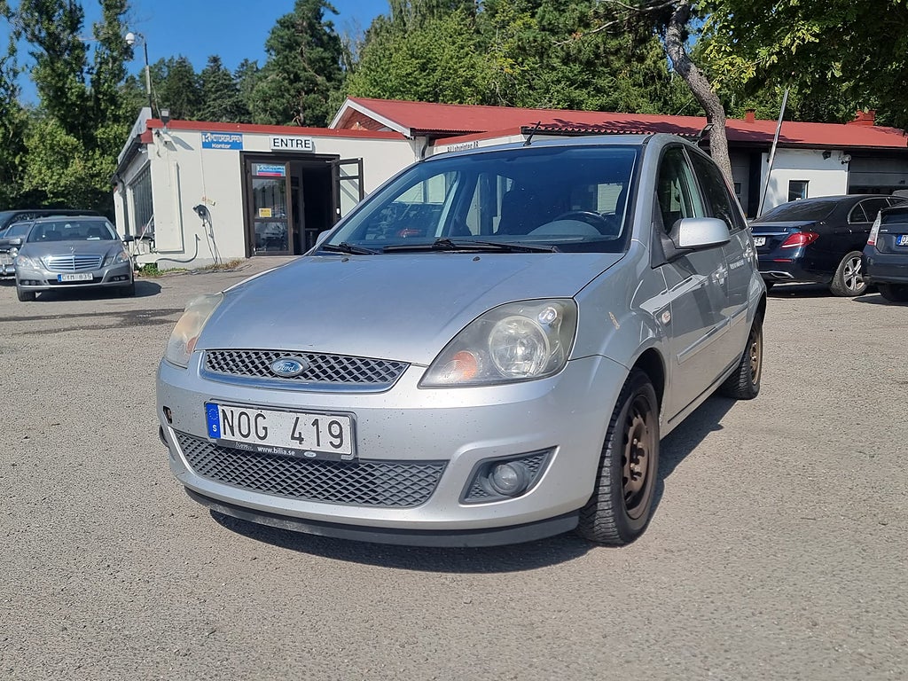 Ford Fiesta 5-dörrar 1.4 Euro 4
