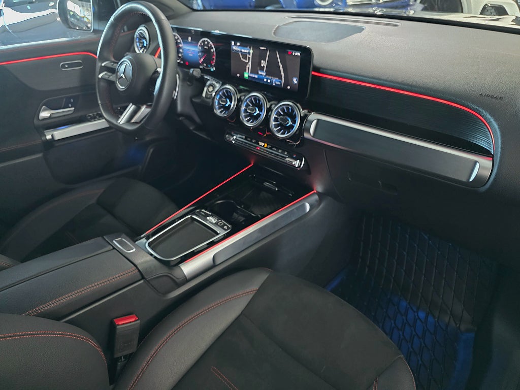 Mercedes-Benz GLB 200 AMG 7sits Värmare Advanced Plus - bild 3